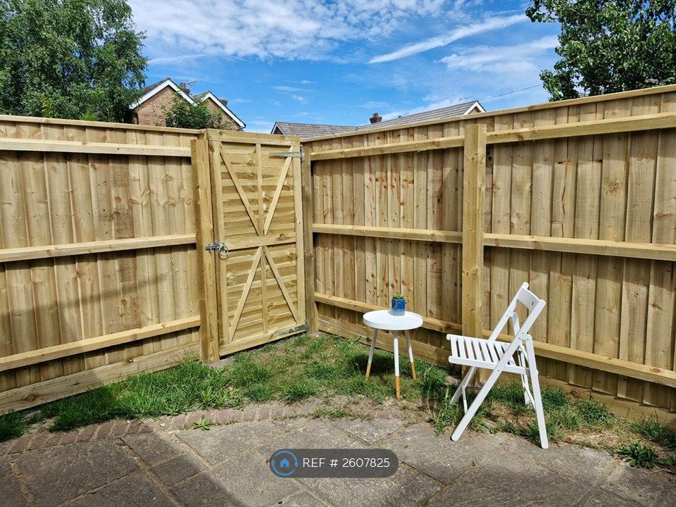 Property photo 3 of 9 Double Room Ensuite With Private Garden