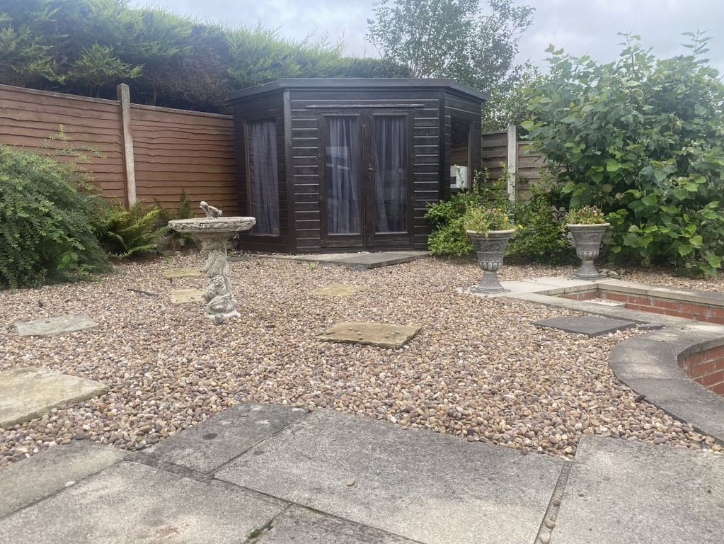 Property photo 3 of 28
