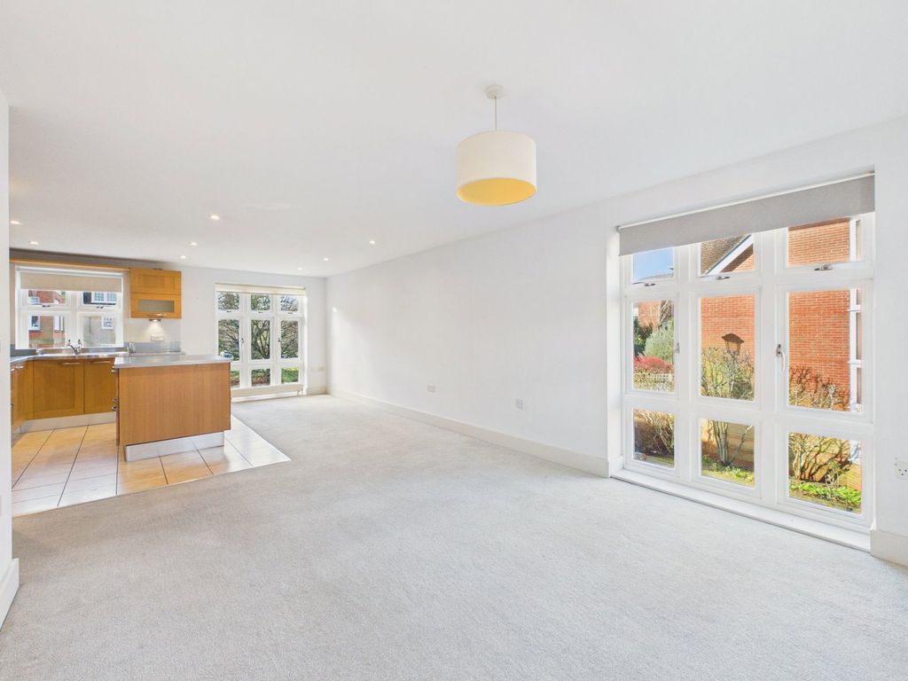 Additional image 4 of 2 bed flat for saleBlackhorse Way, Horsham RH12