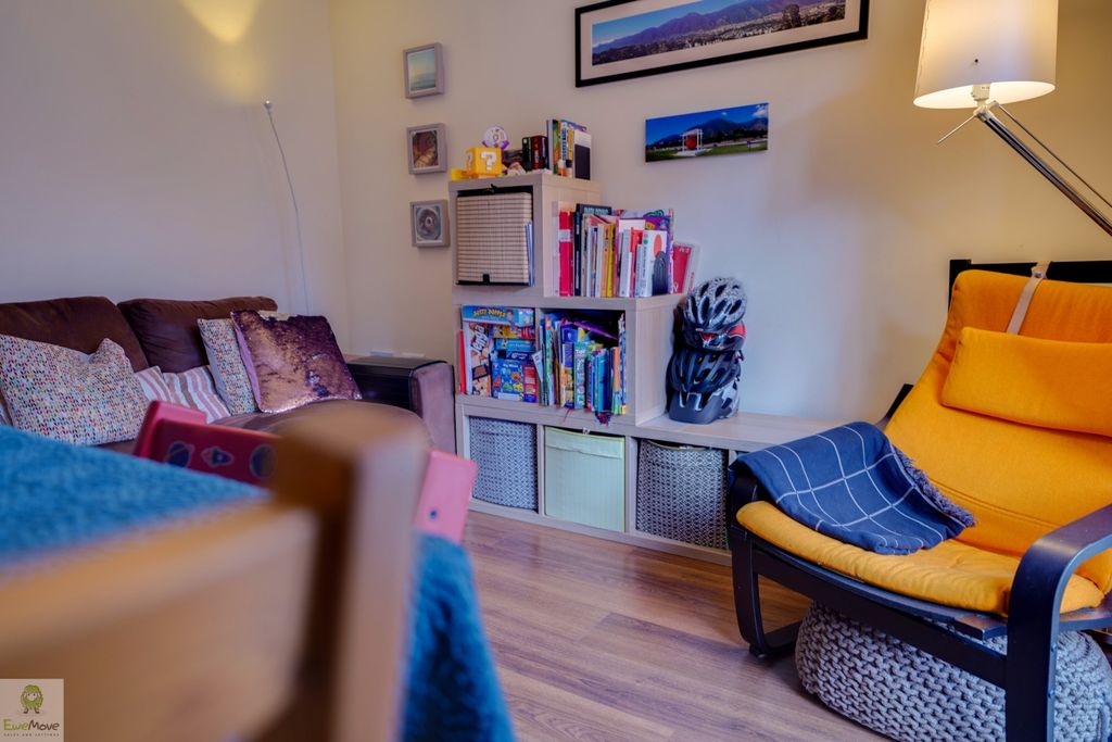 Property photo 3 of 12 Dsc06789-Dsc06793