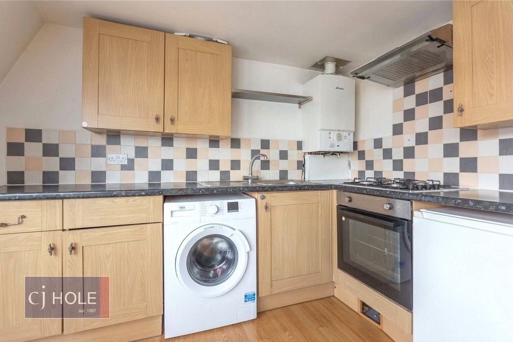 Property photo 3 of 7 Picture No. 22