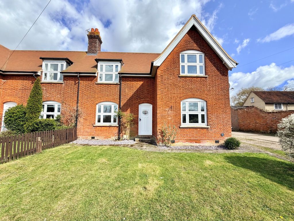 Property photo 1 of 18 Front Garden