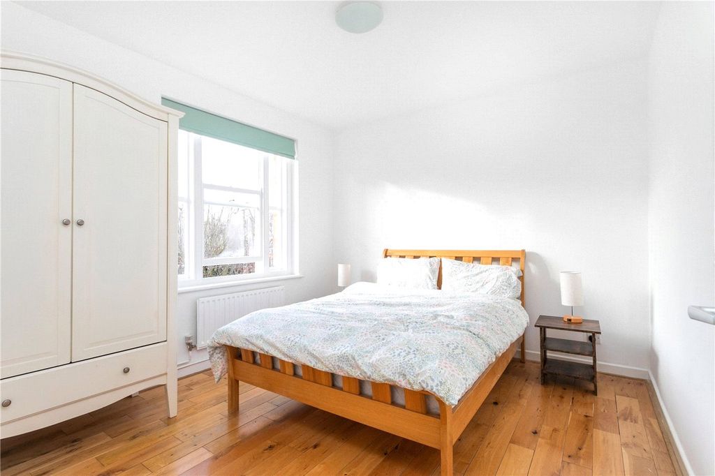 Property photo 2 of 9 Picture No. 01