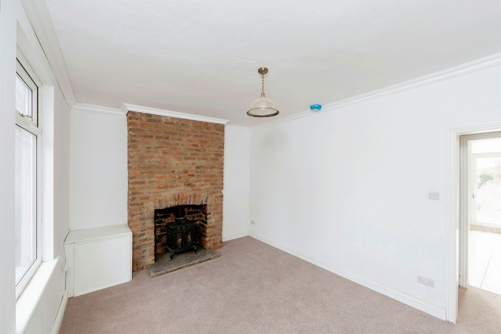 Property photo 3 of 22