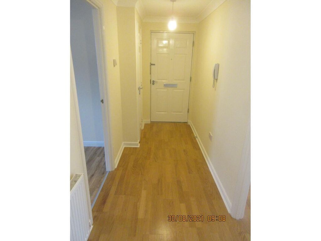 Property photo 2 of 8