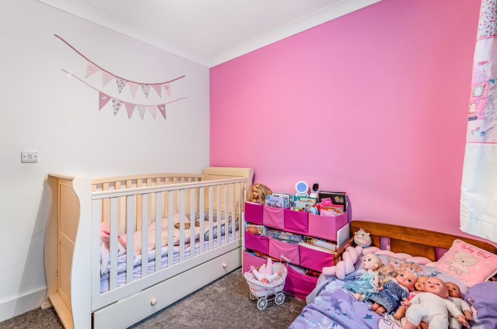 Property photo 3 of 12 659908 (8)