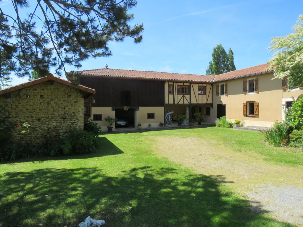 Property photo 1 of 36