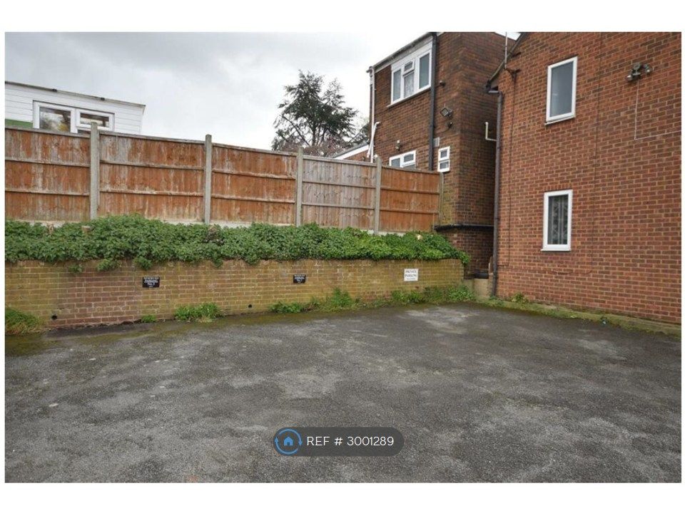Property photo 3 of 6