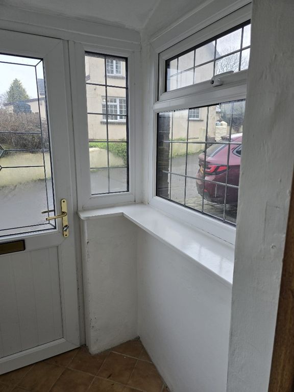 Property photo 2 of 35