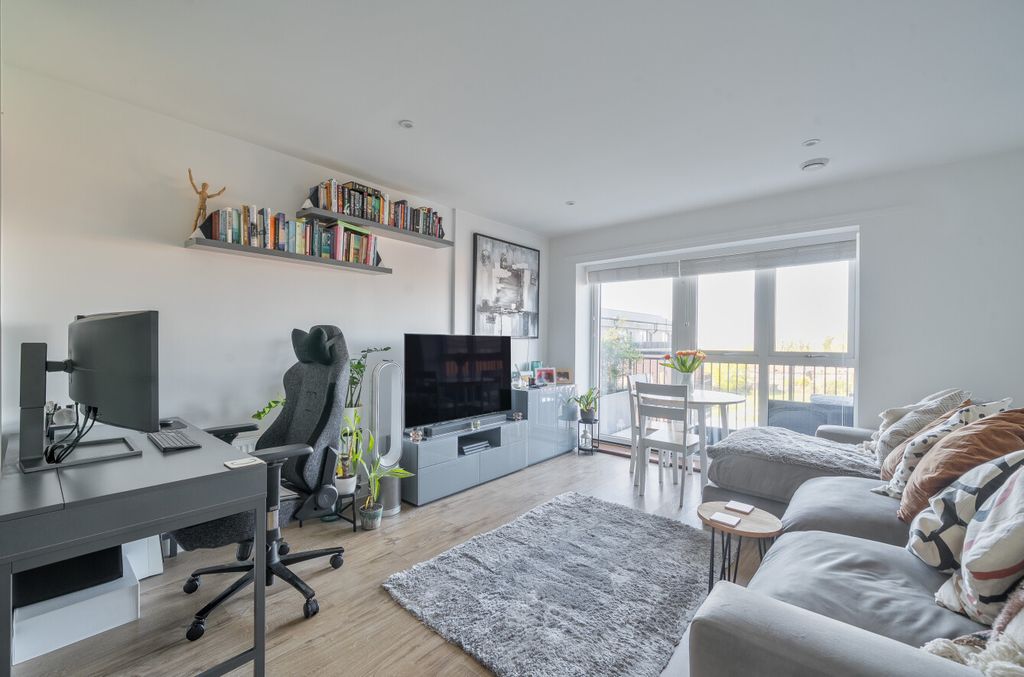 Property photo 2 of 10