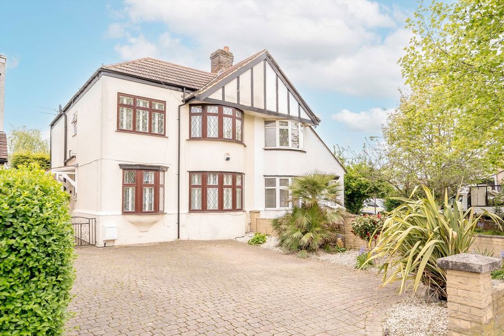 Property photo 1 of 5