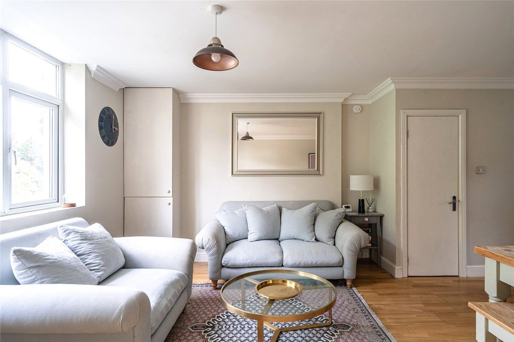 Property photo 2 of 14 Picture No. 04