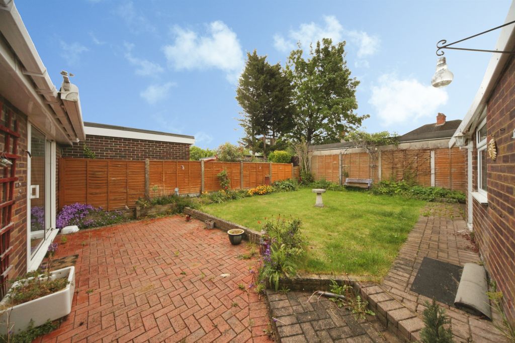 Property photo 2 of 18