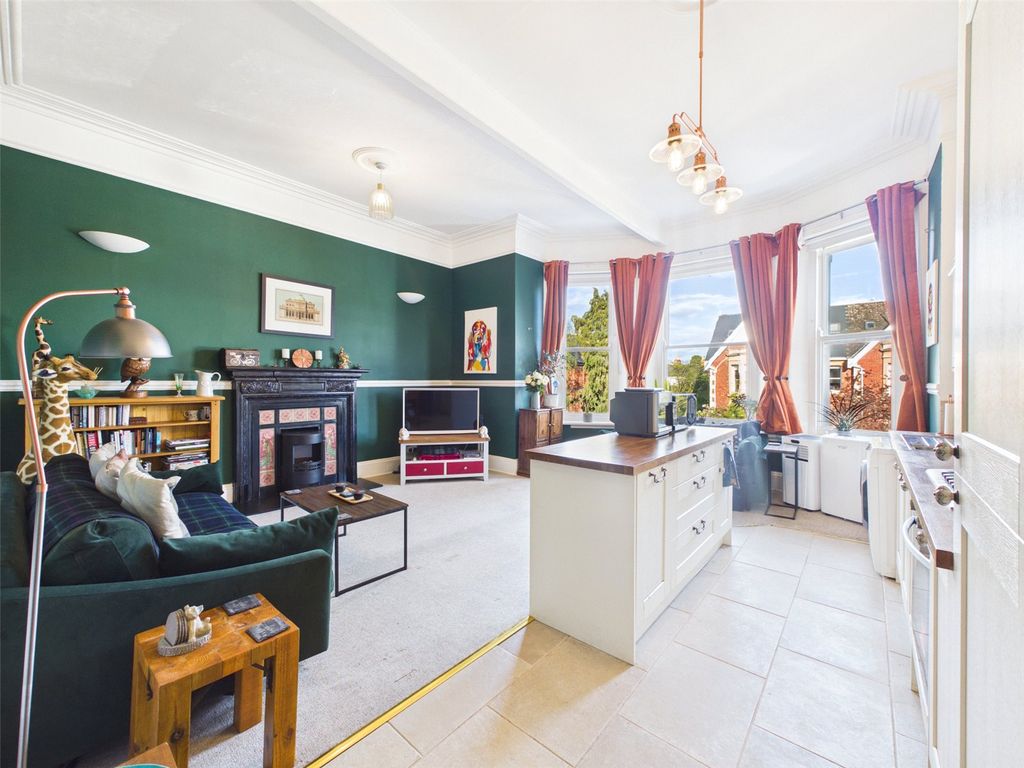 Property photo 2 of 18 Picture No. 07