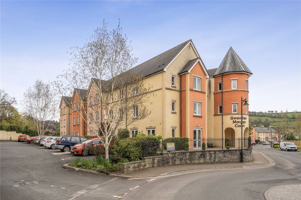 Property photo 2 of 17 Picture No. 02