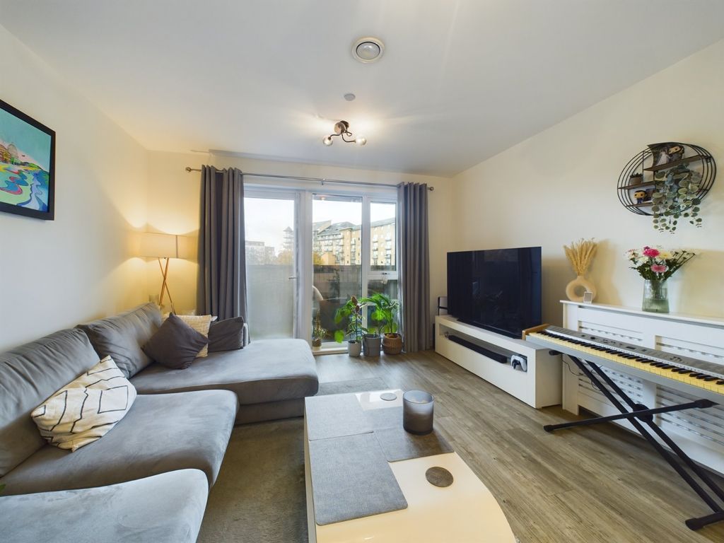 Property photo 2 of 10 Picture No. 14