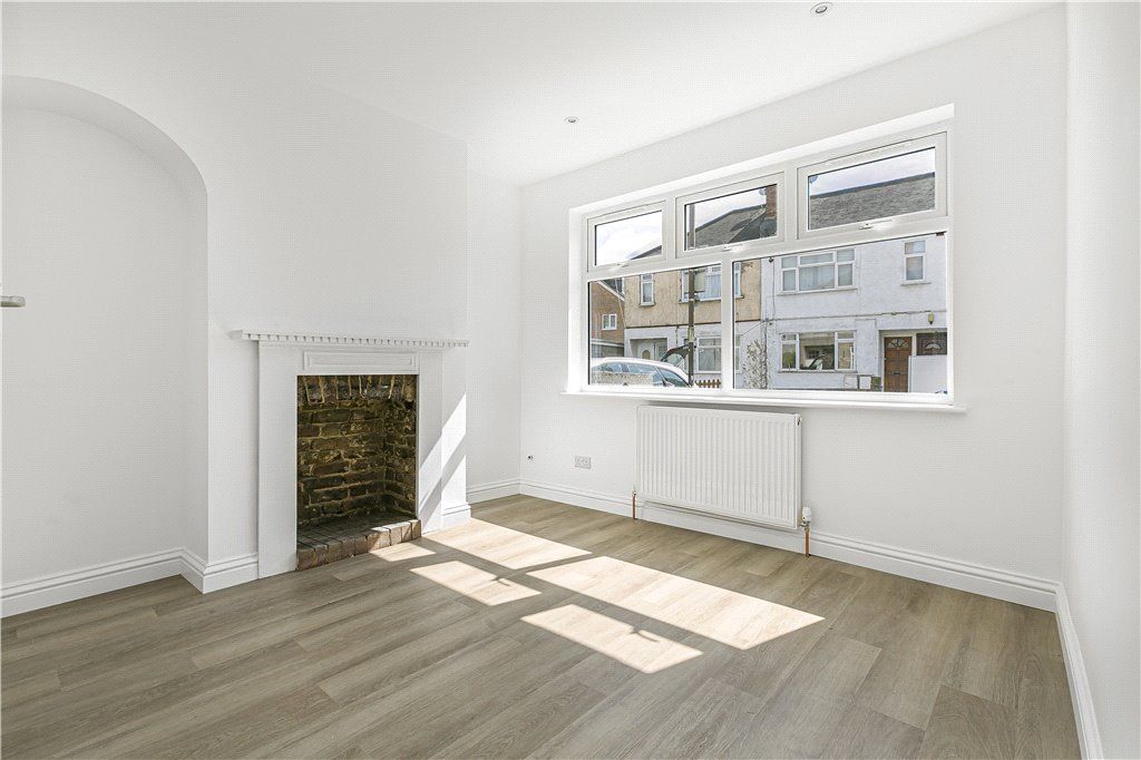 Property photo 2 of 18 Reception Room