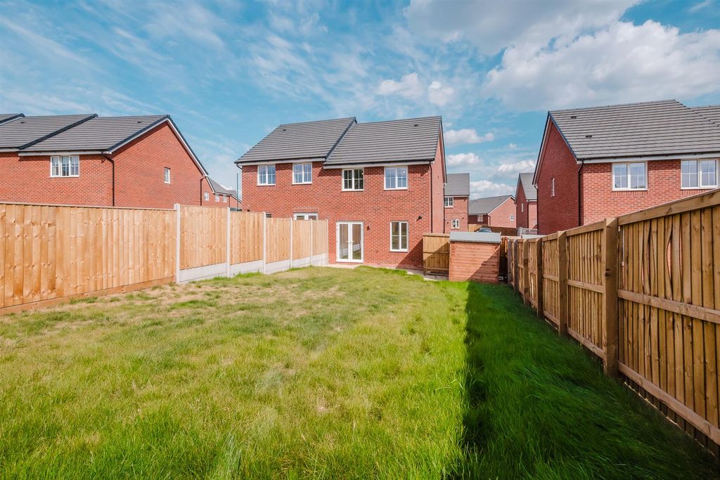 Property photo 2 of 13 P1944072.Jpg