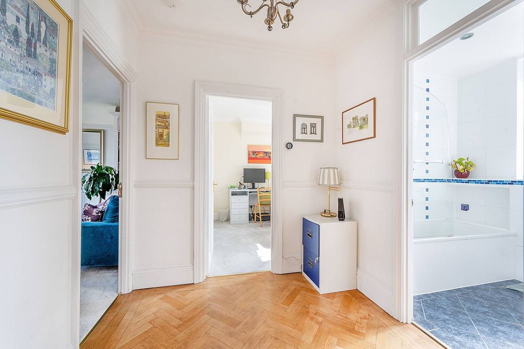 Property photo 1 of 9