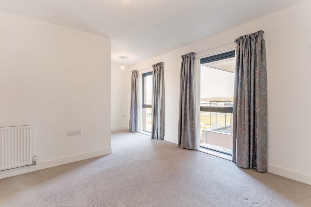 Additional image 7 of 2 bed flat to rentKingman Way, Newbury RG14