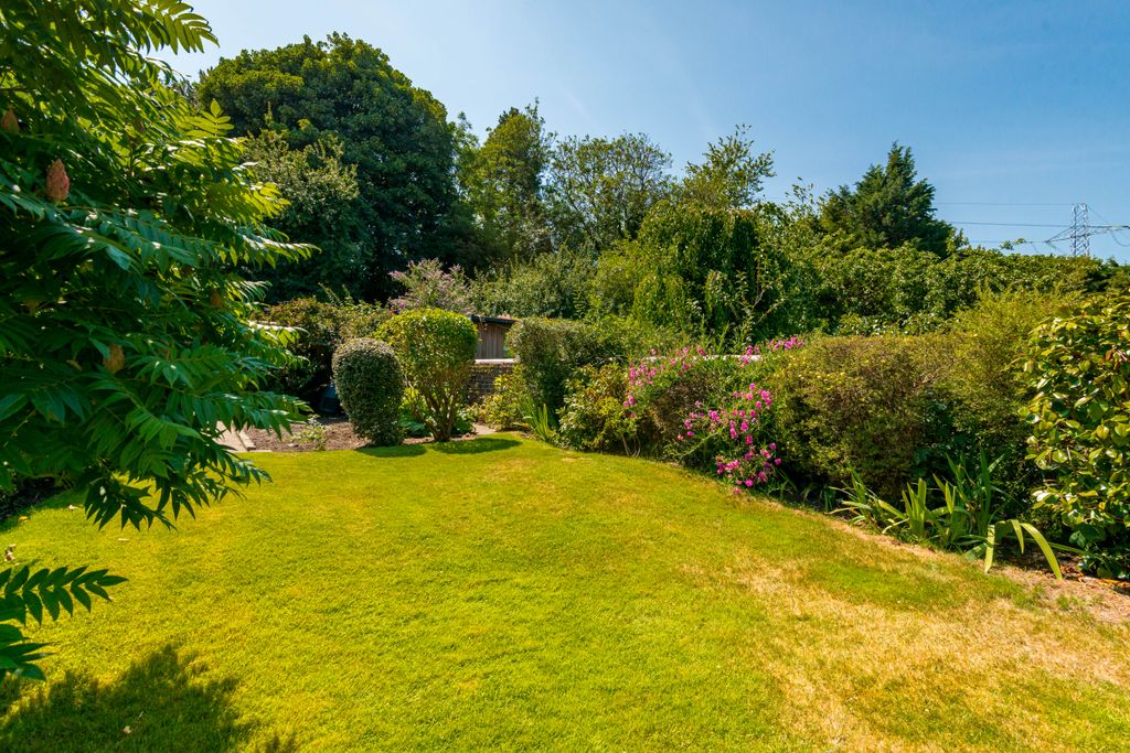 Property photo 3 of 40 Property Image 3