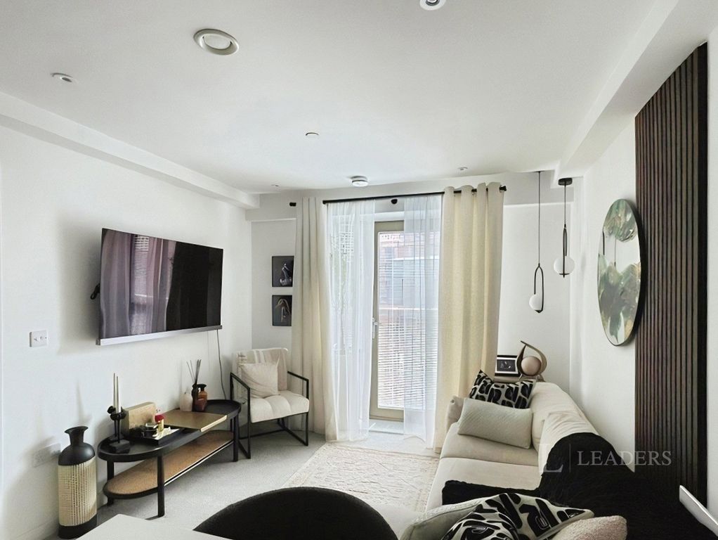 Property photo 2 of 11 Pbox-Img.Jpg