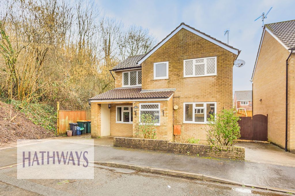 Property photo 1 of 42