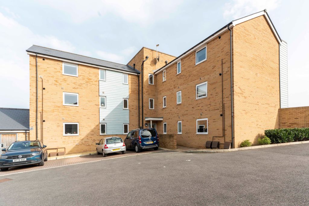 Property photo 2 of 15 13