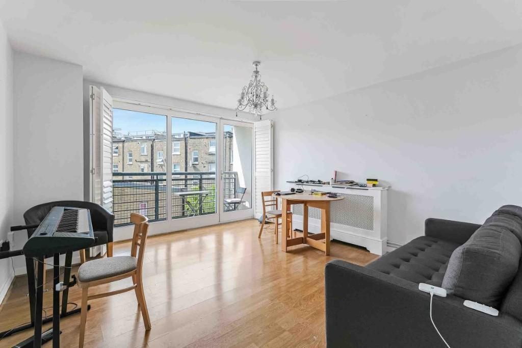 Property photo 1 of 8