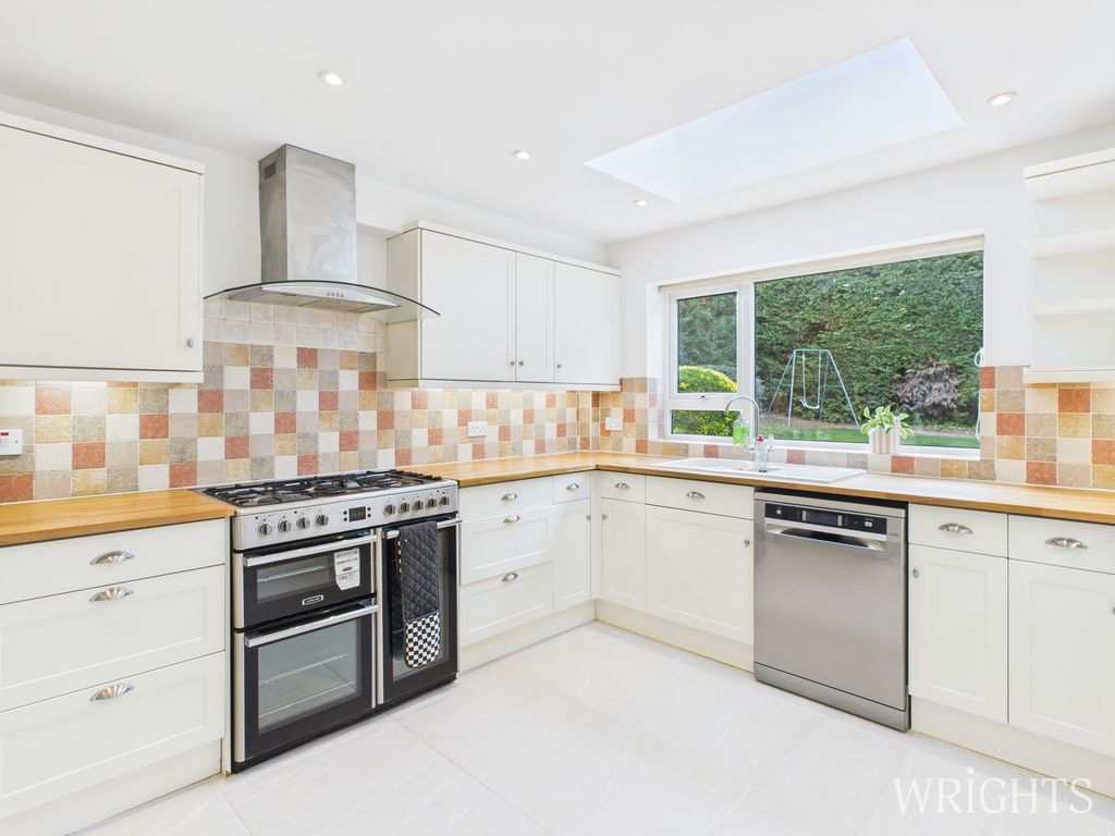 Property photo 1 of 27