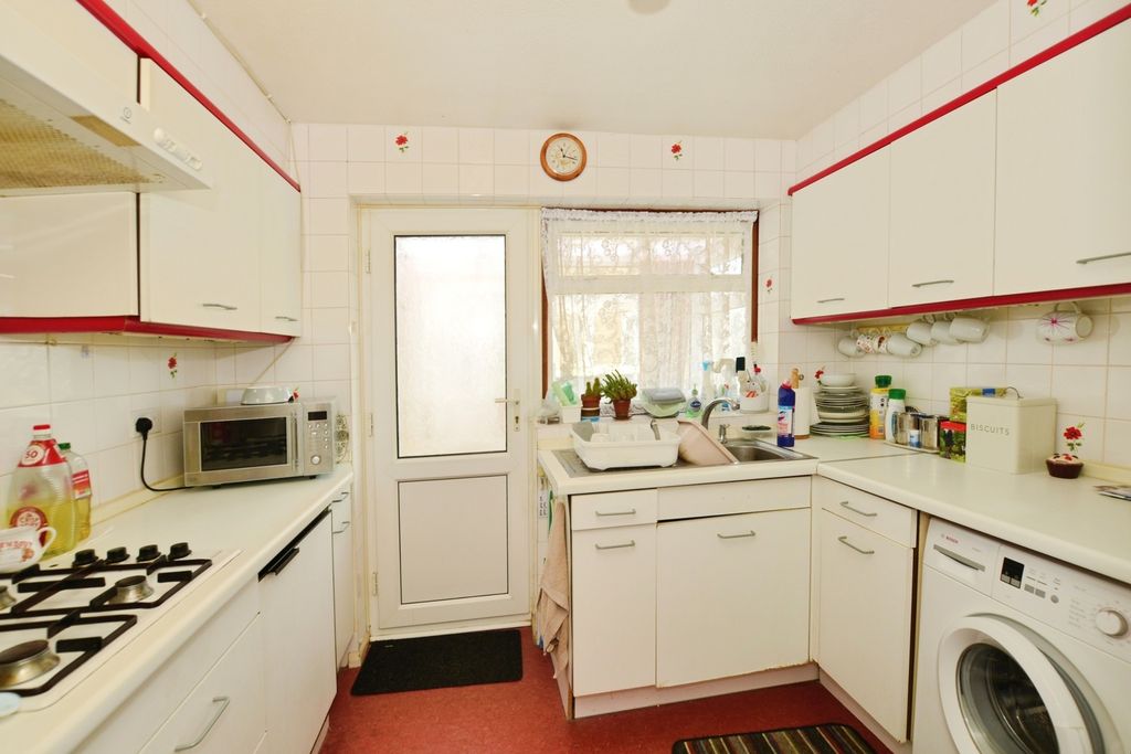 Property photo 2 of 14 Photo