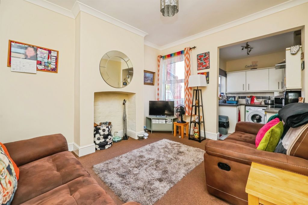 Property photo 2 of 20