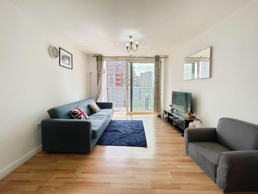 Property photo 3 of 9 03E733Ac-Pic 204.Jpg