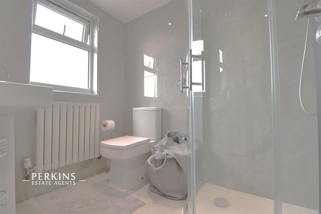 Property photo 3 of 3 Bathroom.Jpg