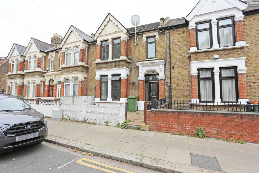 Property photo 1 of 12