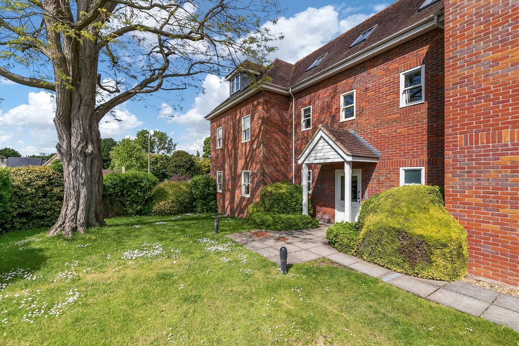 Property photo 1 of 7