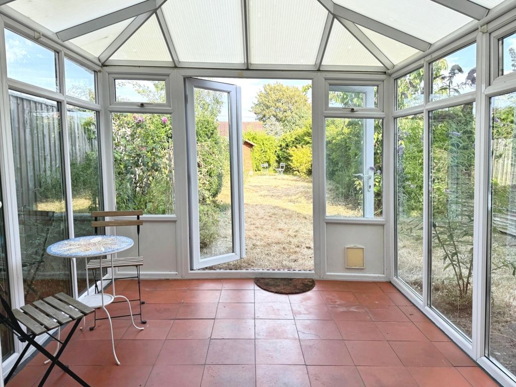 Property photo 3 of 19 Conservatory