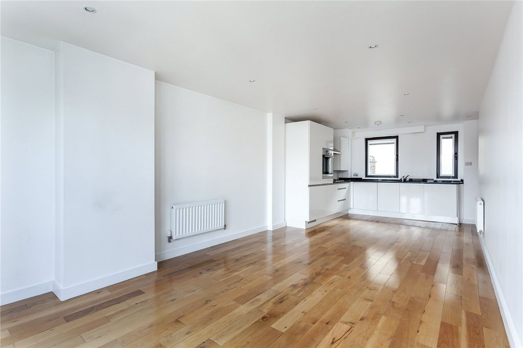 Property photo 2 of 11 Picture No. 07