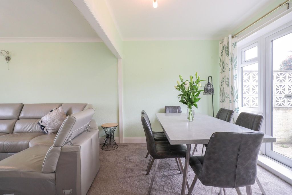 Property photo 3 of 19 Img_7947.Jpg