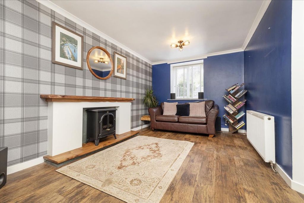 Property photo 3 of 30