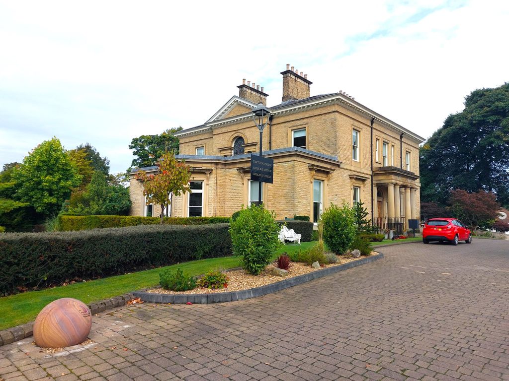 Property photo 1 of 29 4 The Resi 2