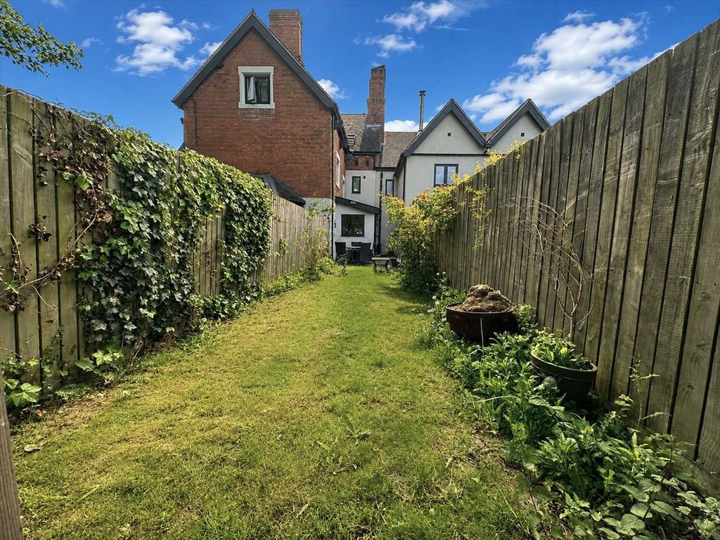 Property photo 2 of 23