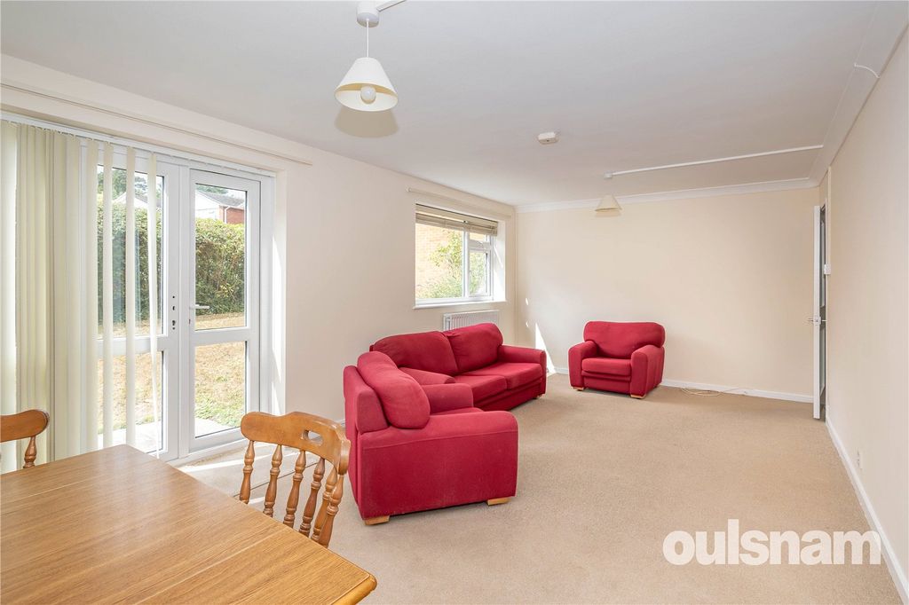 Property photo 2 of 17 Picture No. 15