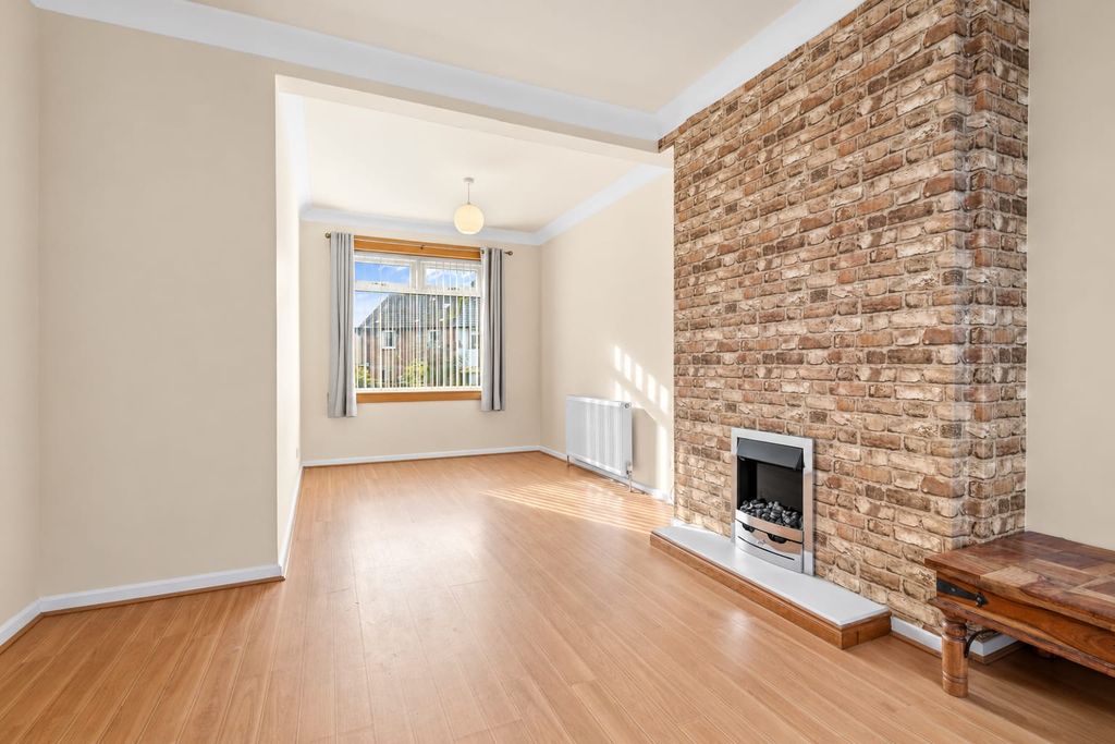 Property photo 3 of 29