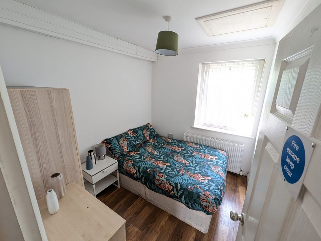 Property photo 2 of 4