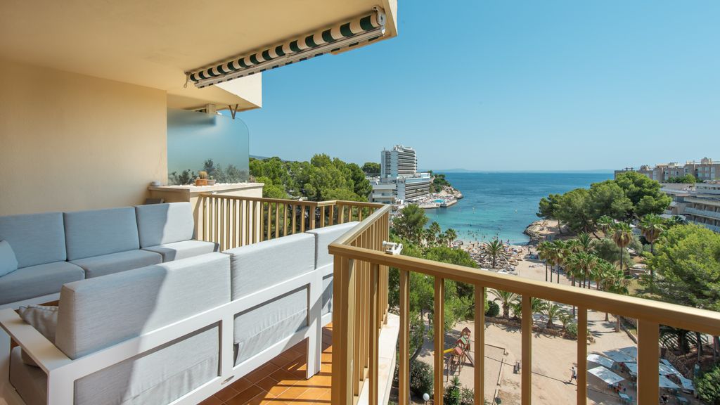Property photo 2 of 19 Cala V-3.Jpg