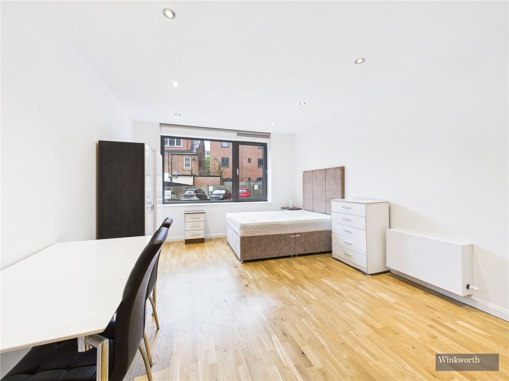 Property photo 2 of 5 Picture No. 05