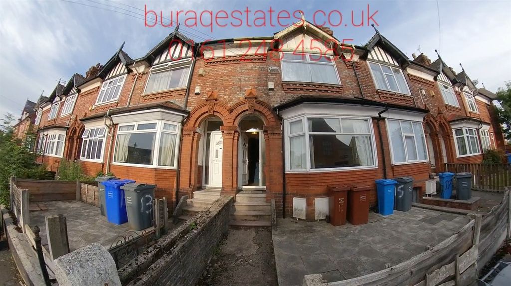 Property photo 3 of 14 Victorian-Style Terraced Exterior With Bay Windows...