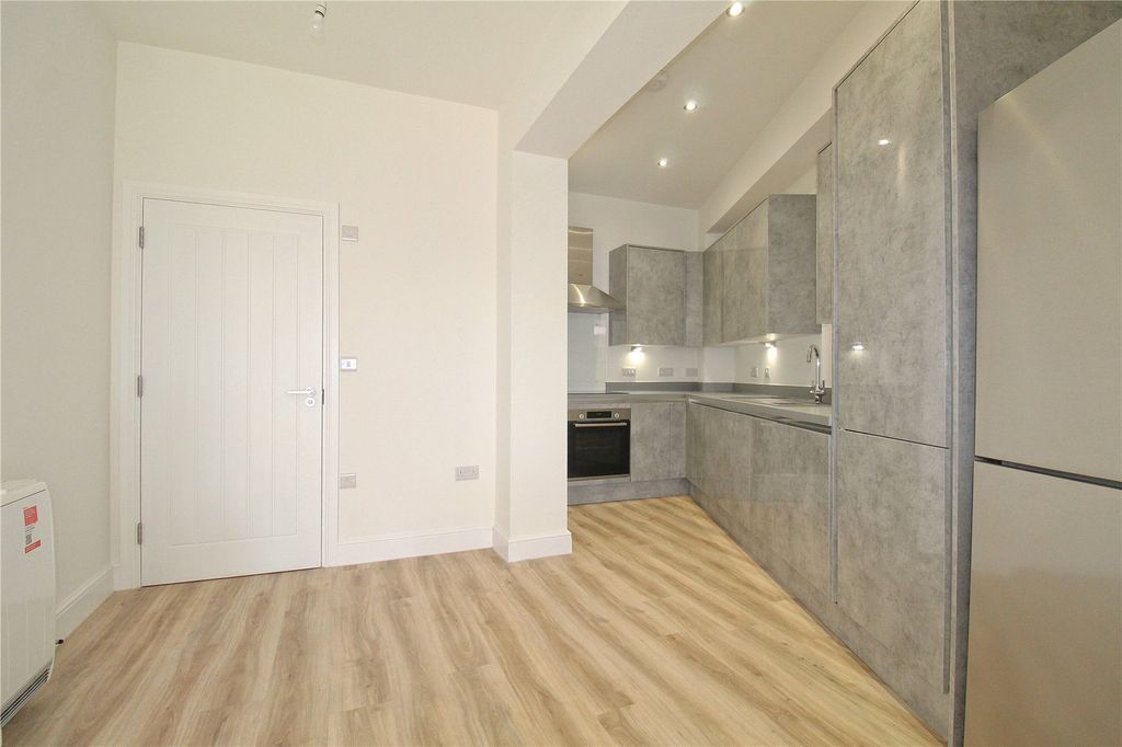 Property photo 3 of 23 Picture No. 26