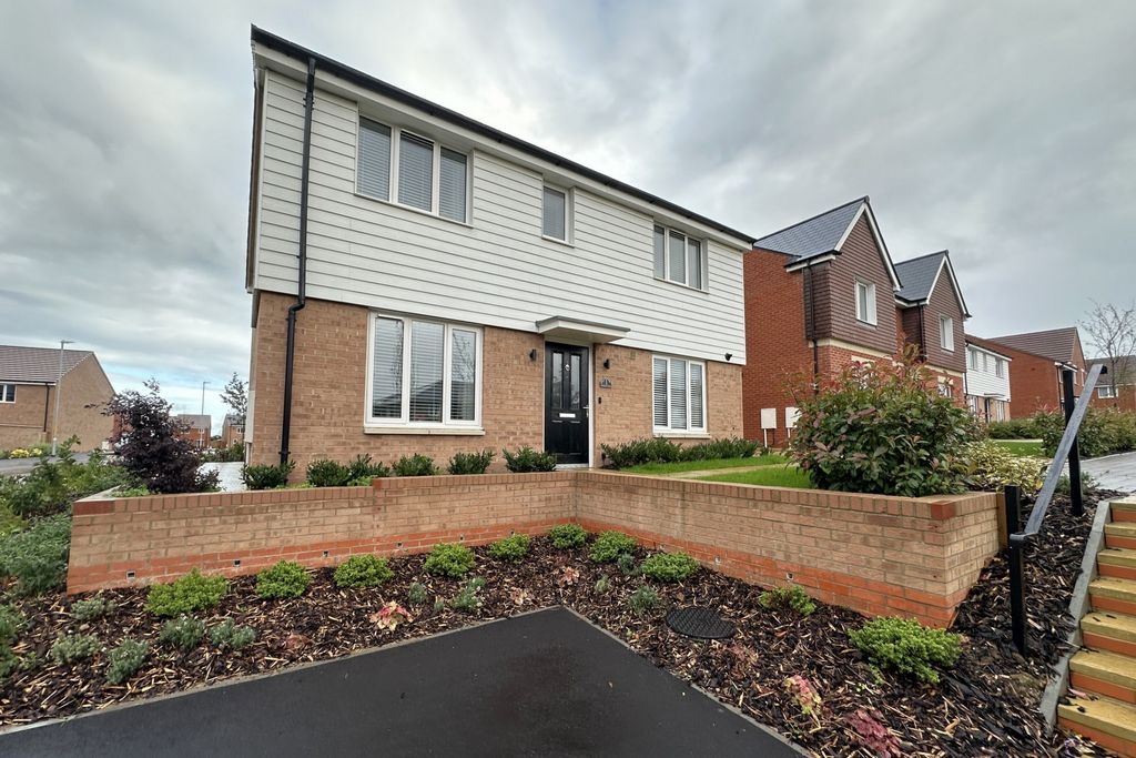 Property photo 1 of 21 Photo 2